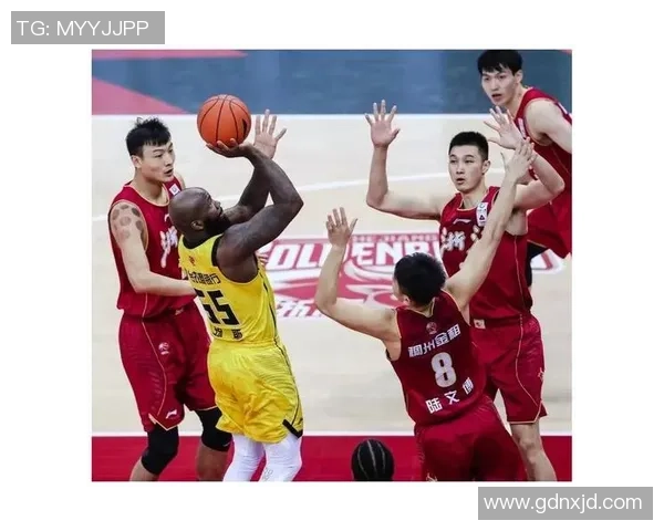 武汉足球队强势领跑锦标赛积分榜78分稳居第一 武汉足球队强势领跑锦标赛积分榜78分稳居第一