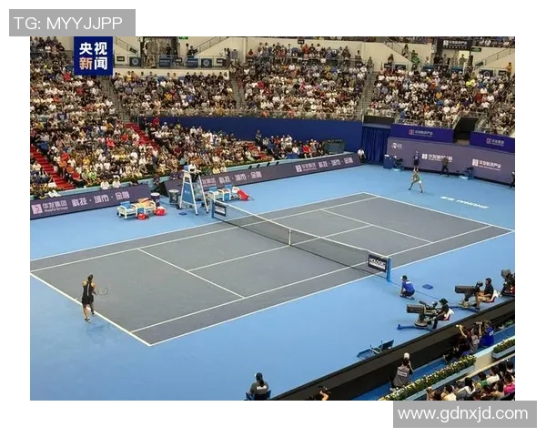 西安网球队以65分稳居冠军赛积分榜首位争夺冠军的激烈竞争继续进行 西安网球队以65分稳居冠军赛积分榜首位争夺冠军的激烈竞争继续进行