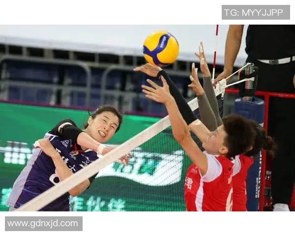 武汉排球队在全国锦标赛中的耐力表现与战术分析 武汉排球队在全国锦标赛中的耐力表现与战术分析